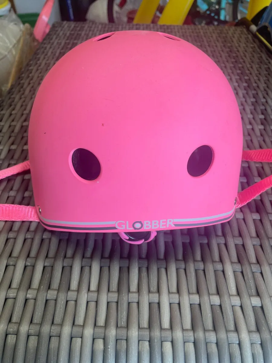 Girl’s ‘Globber’ helmet - Image 2