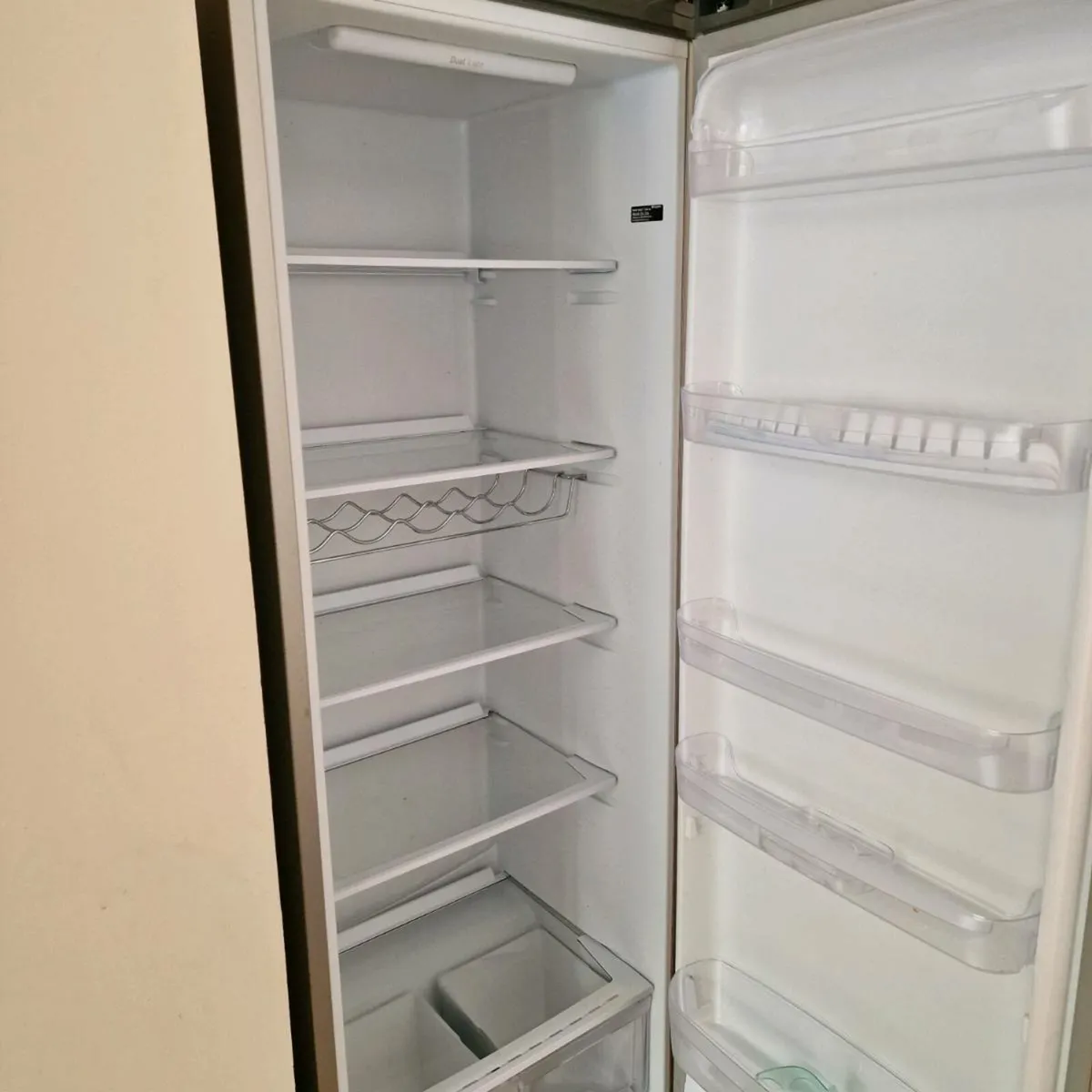 Hotpoint Large fridge - Image 3