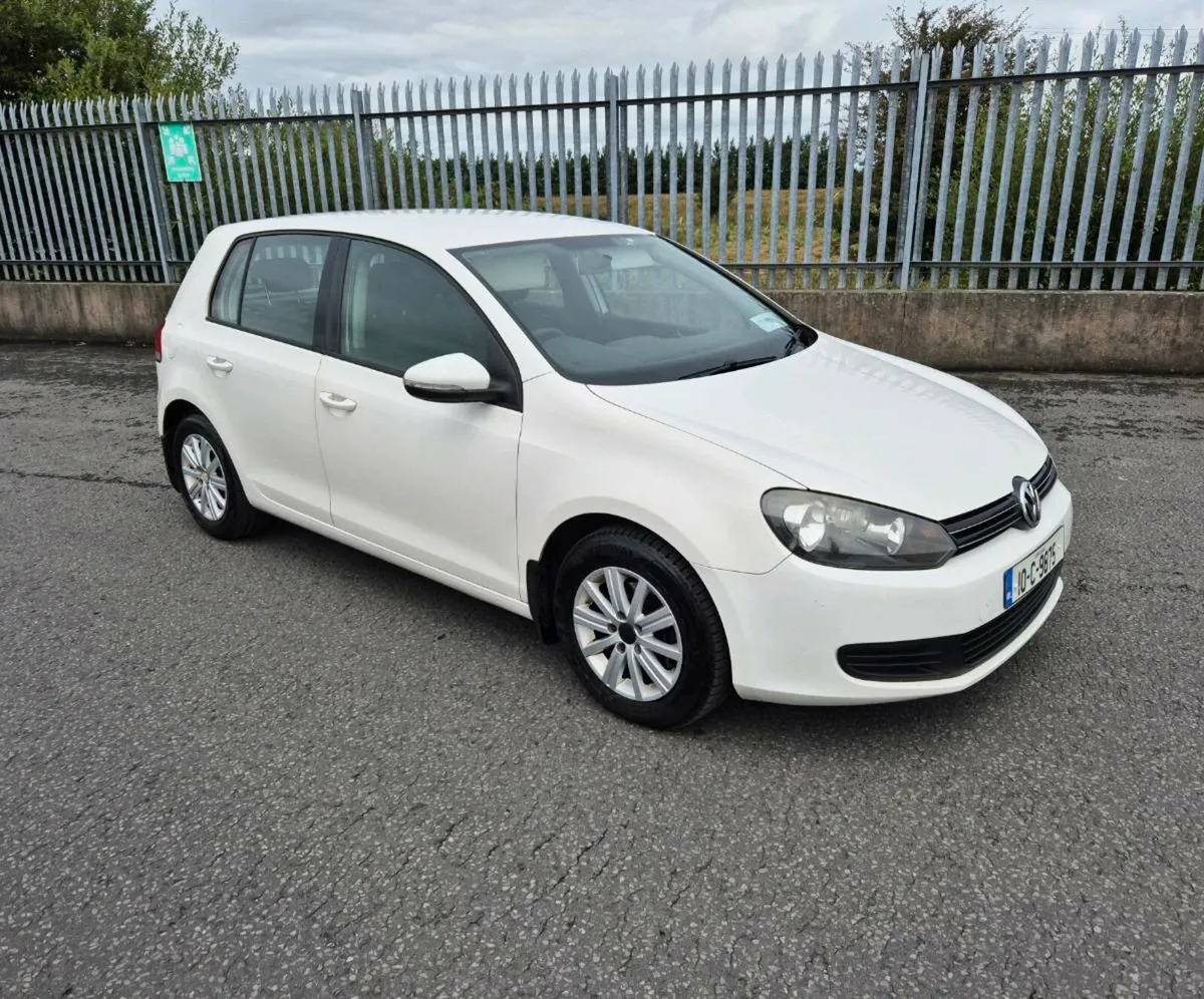 2010 VW GOLF - Image 1