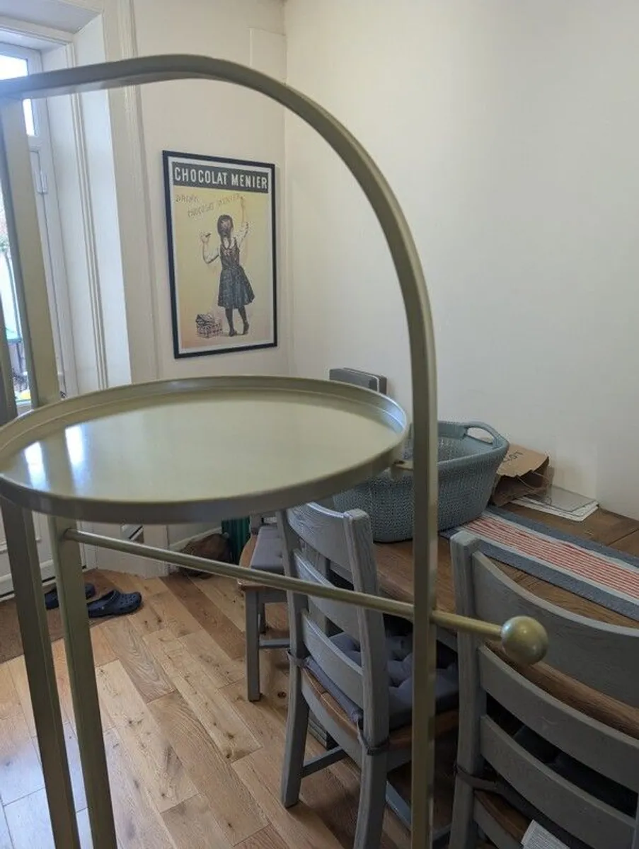Clothes hanging stand - Image 3