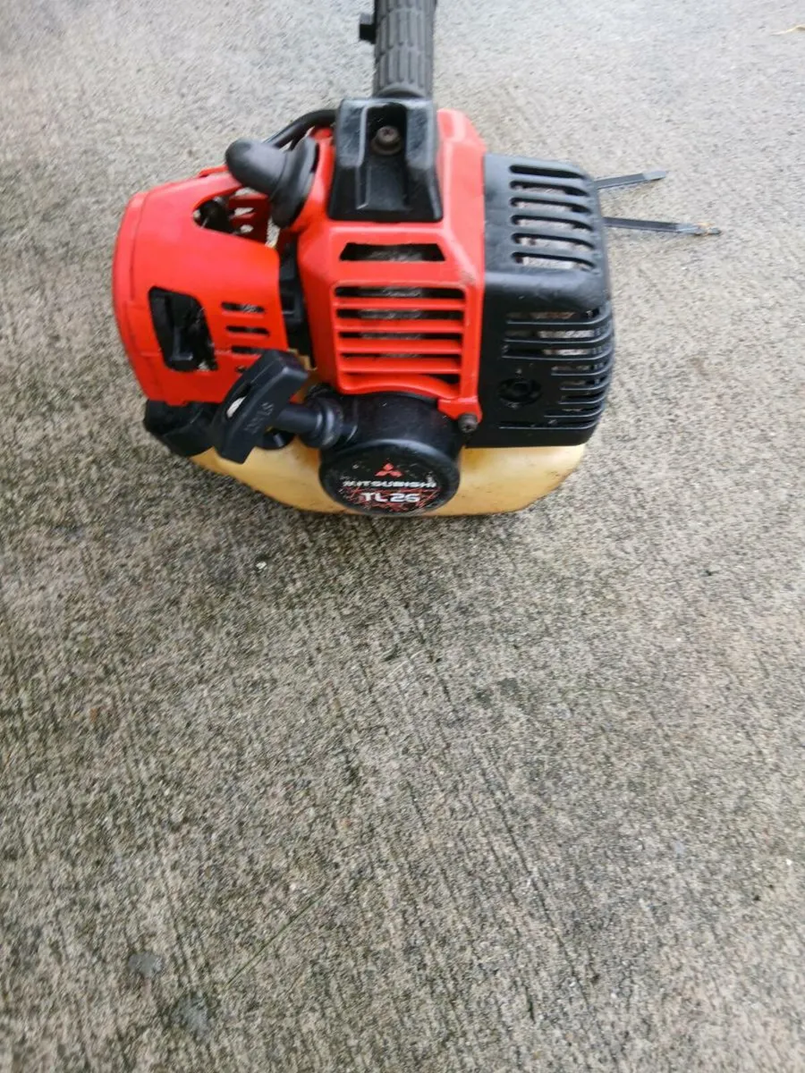 Mitsubishi Tl26 brushcutter - Image 3