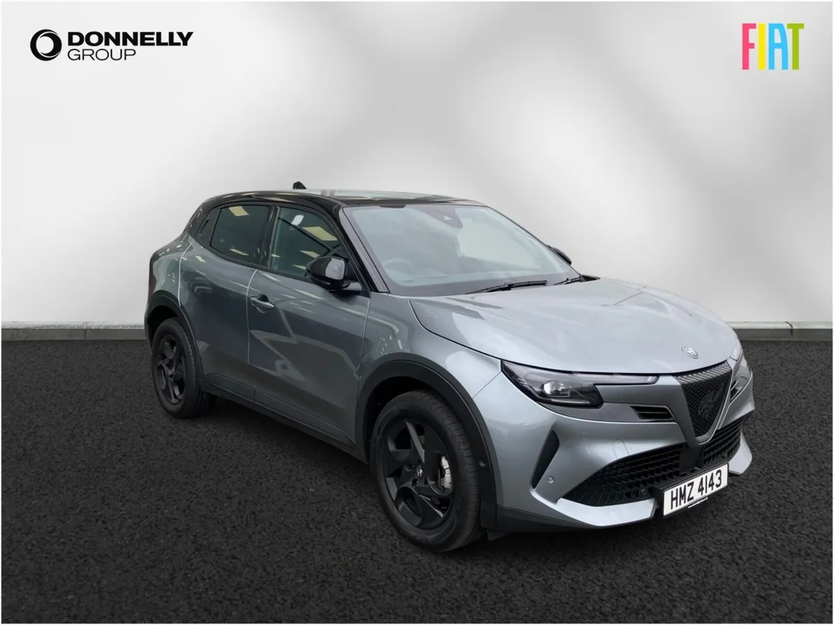 Alfa Romeo Junior Hatchback IBRIDA - Image 1
