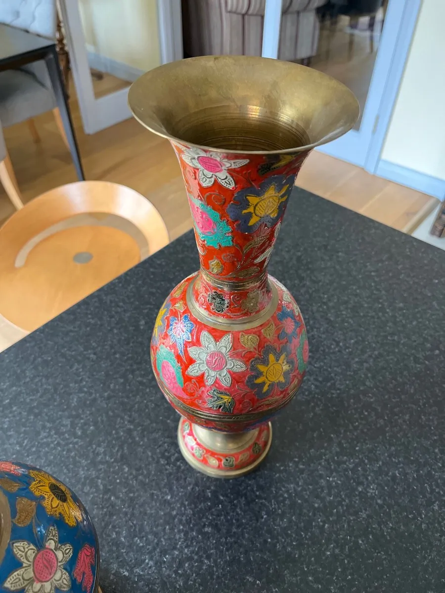 Vases - Image 1