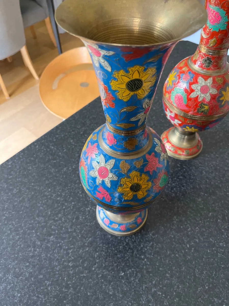 Vases - Image 2