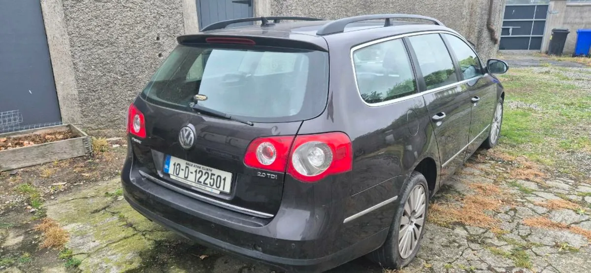 Volkswagon passat - Image 3