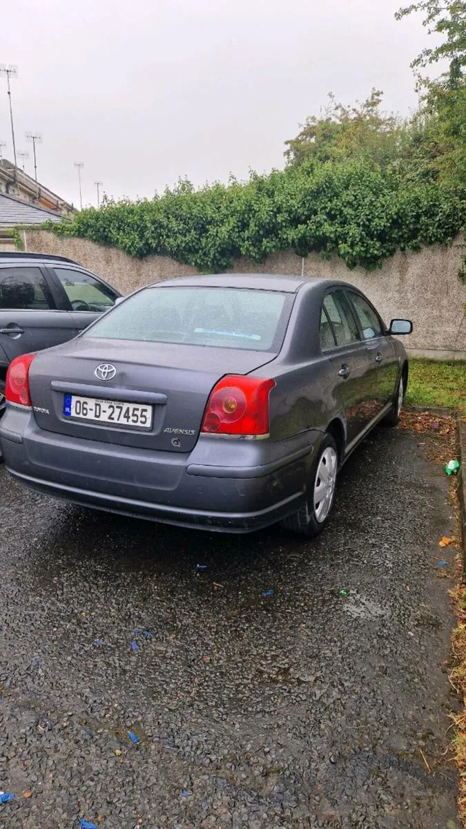 Toyota Avensis 1.6 - Image 1