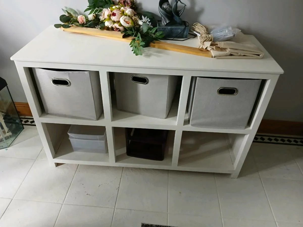 Storage shelves - Image 1