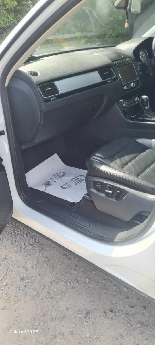 Volkswagen Touareg 2016 - Image 3