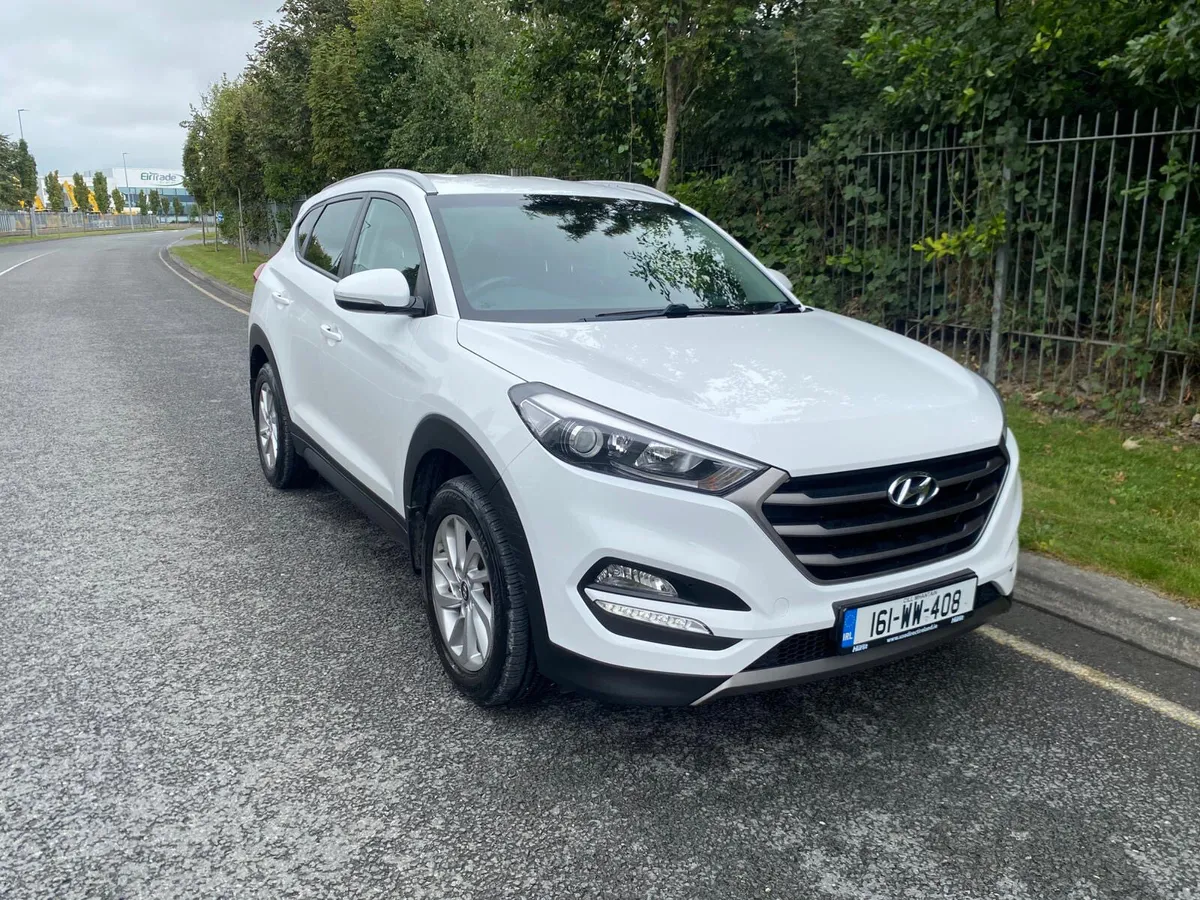 Hyundai Tucson 2016 WHITE WITH LEATHER - Image 1