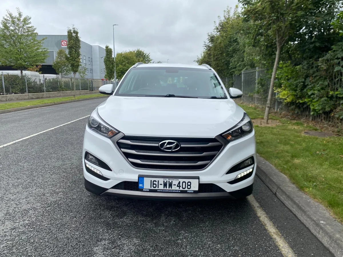 Hyundai Tucson 2016 WHITE WITH LEATHER - Image 4