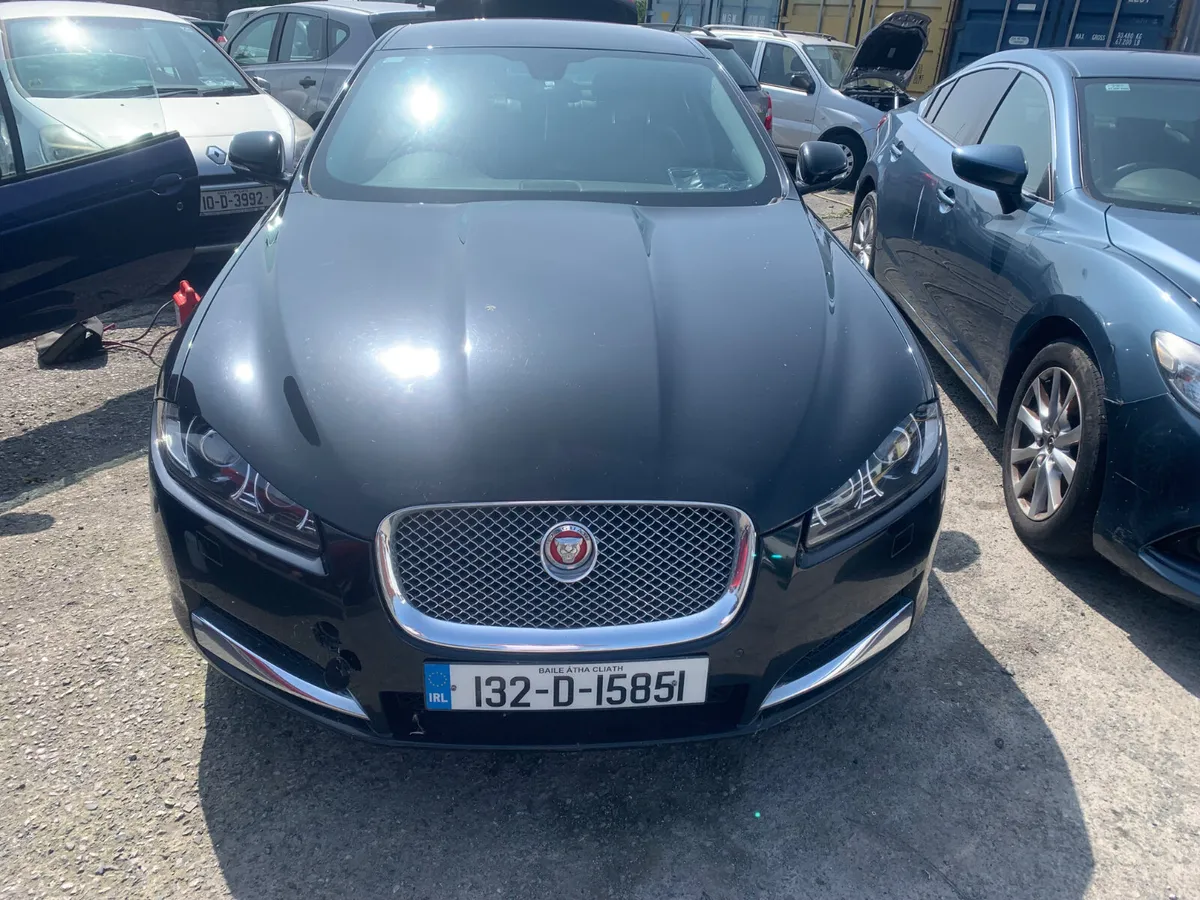 2013 JAGUAR  XF  DIESEL - Image 3