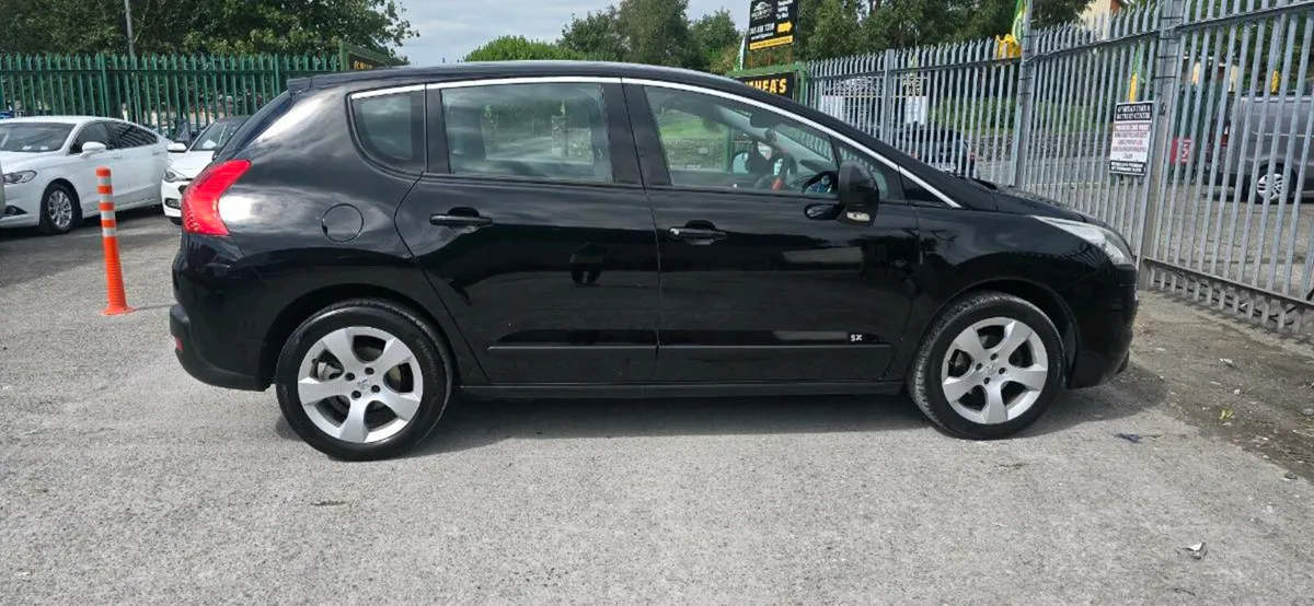 Peugeot 3008 - Image 2