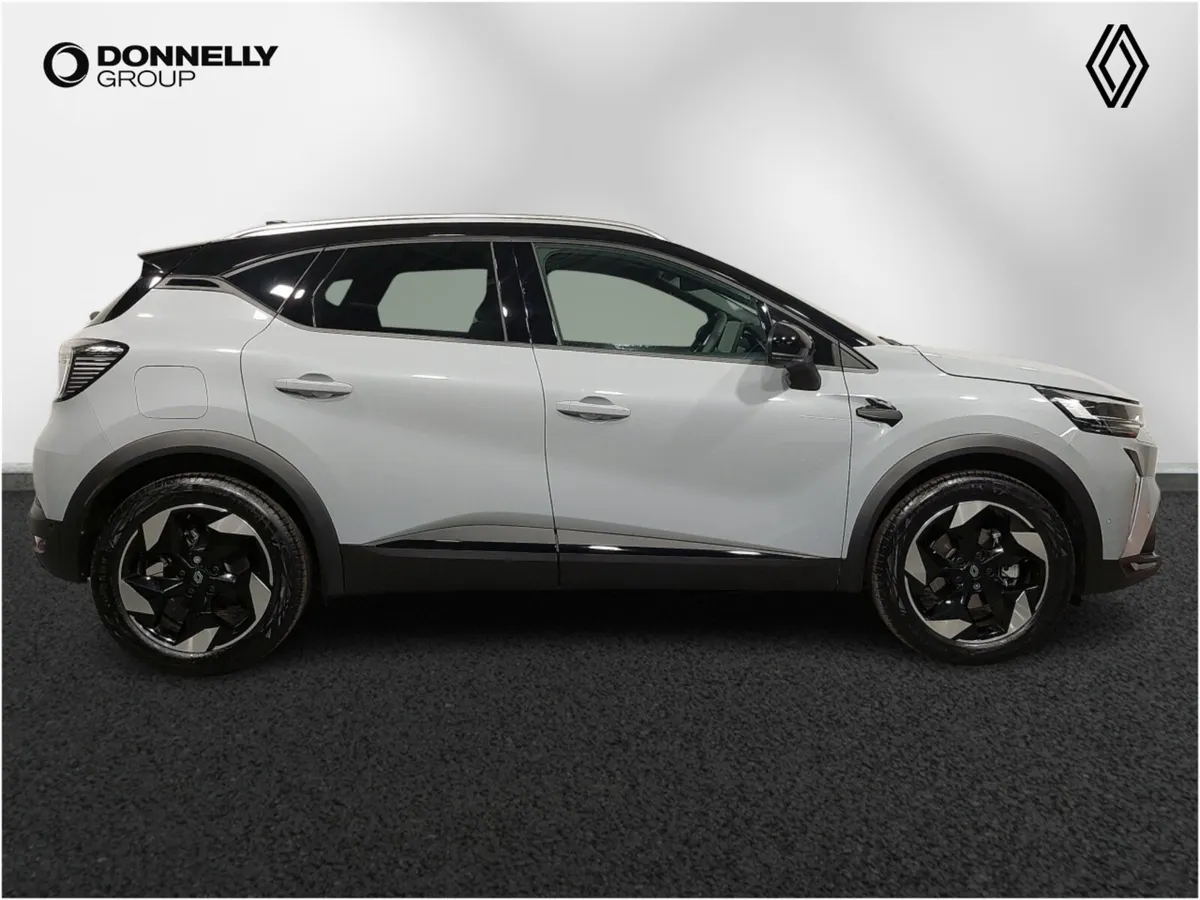 Renault Captur Hatchback Techno - Image 3