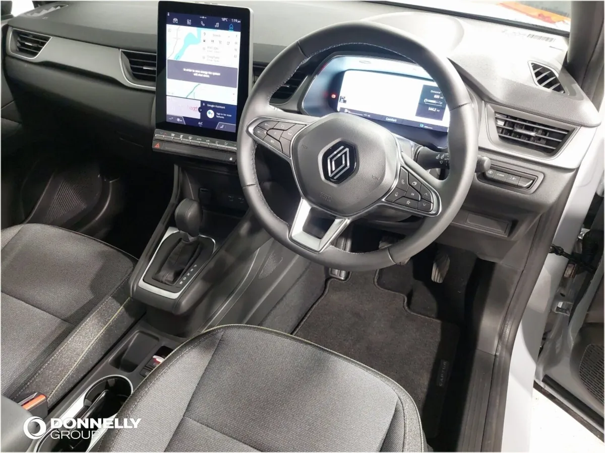 Renault Captur Hatchback Techno - Image 4