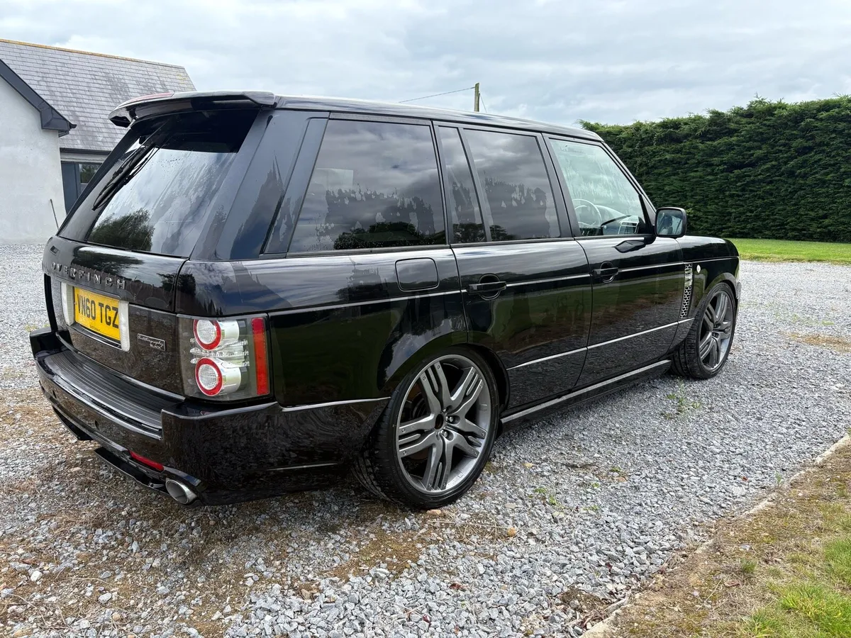 Range Rover Autobiography Black 4.4TDV8 Overfinch - Image 4