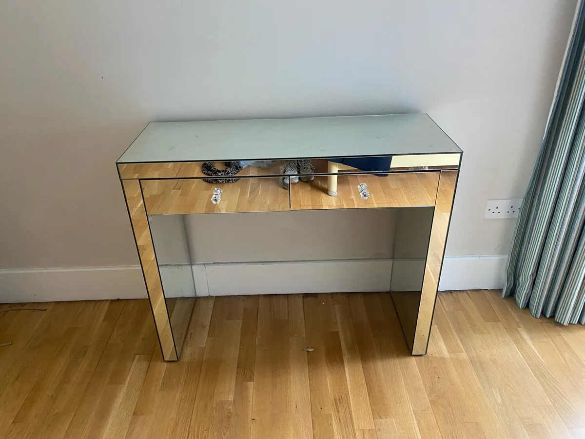 Dressing table mirrored - Image 1