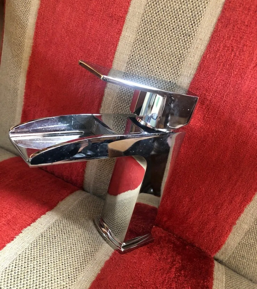 Basin & waterfall mixer tap - Image 2