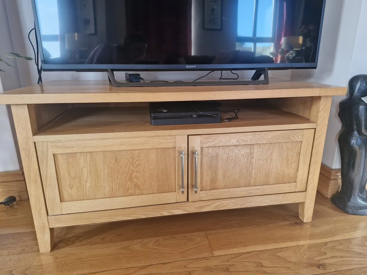 Solid Oak TV Unit - Image 1