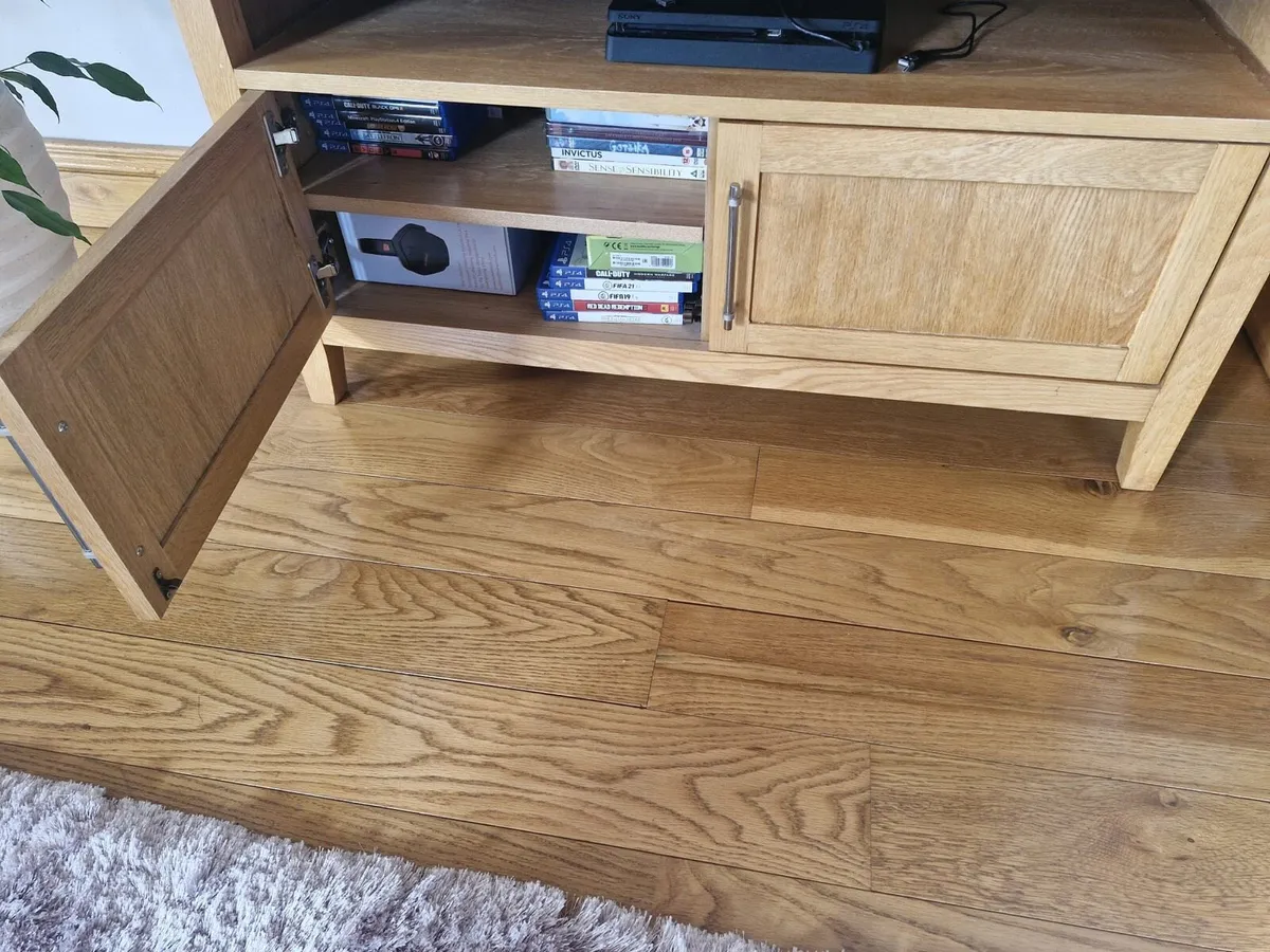 Solid Oak TV Unit - Image 4