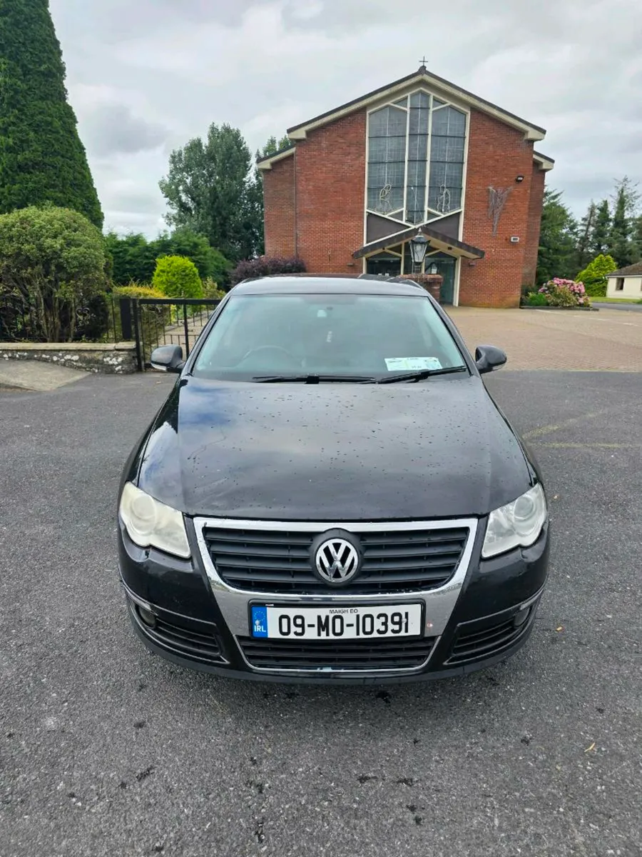 Volkswagon Passat - Image 1