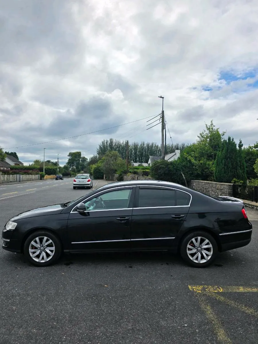 Volkswagon Passat - Image 3