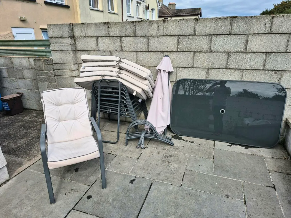 Garden furniture set - Image 1