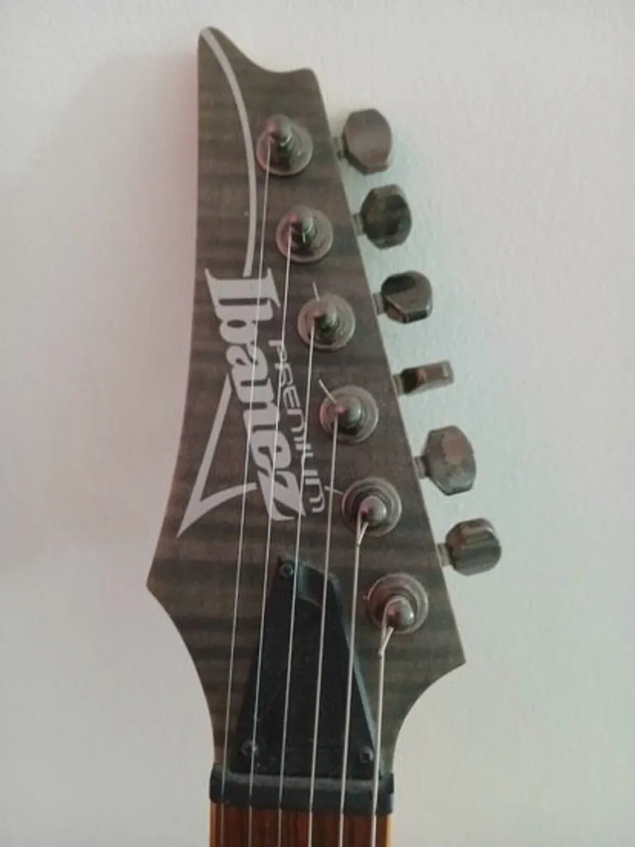 Ibanez Rg721 Left Handed With Premium Hardcase - Image 2