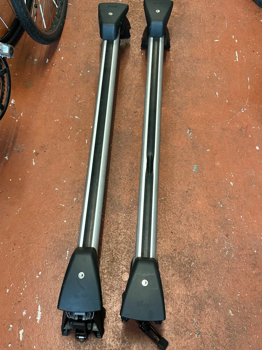 2016 BMW 5 series touring  roof rails - Image 2