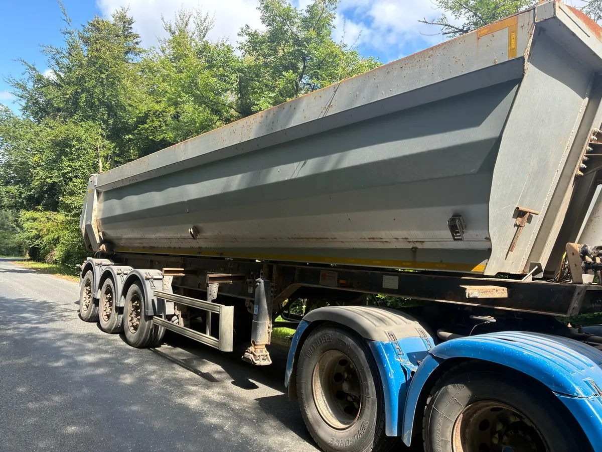 Truck - Image 3