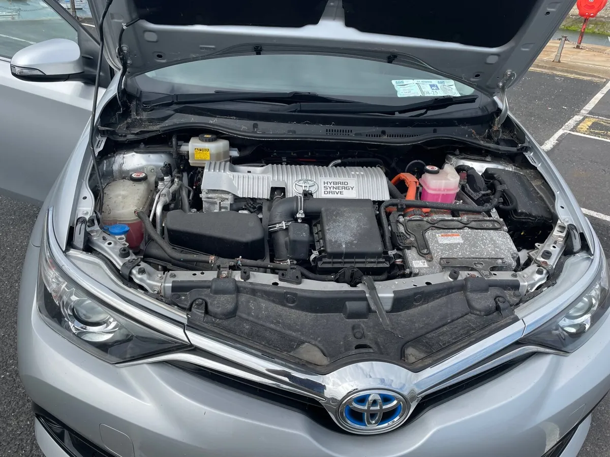 Toyota Auris 2018 - Image 4