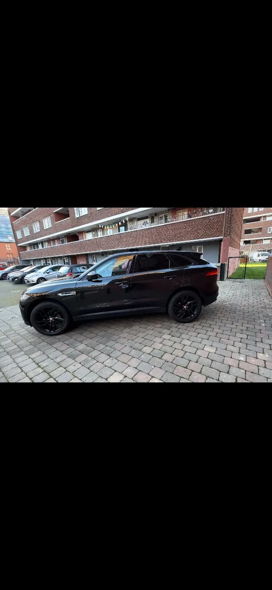 Jaguar F-Pace 2018 - Image 3