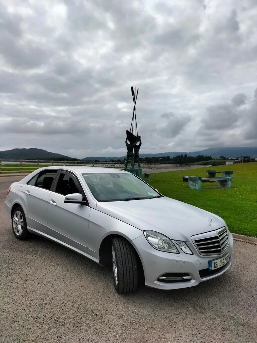 Mercedes-Benz E-250 2013 - Image 1