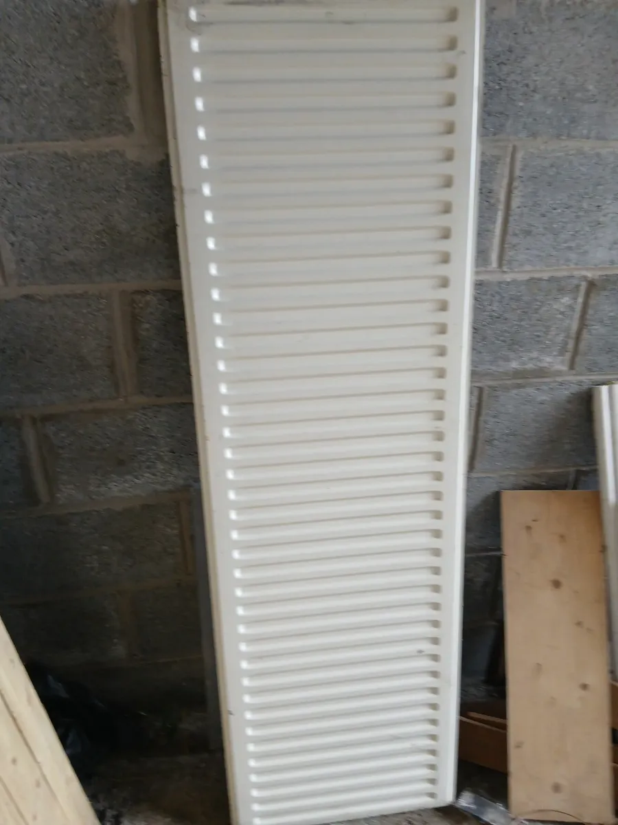 Single panal radiator 160cm x 50cm. Nearly mint - Image 1