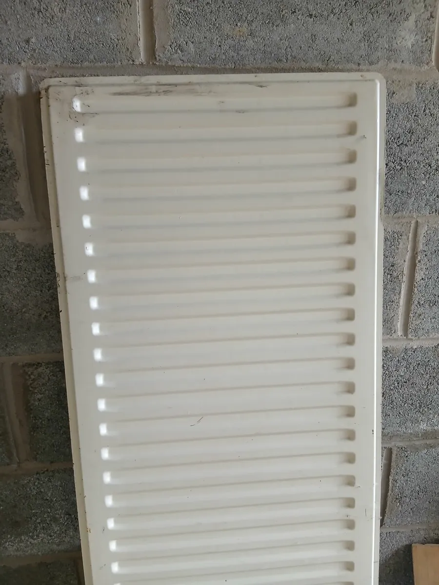 Single panal radiator 160cm x 50cm. Nearly mint - Image 2