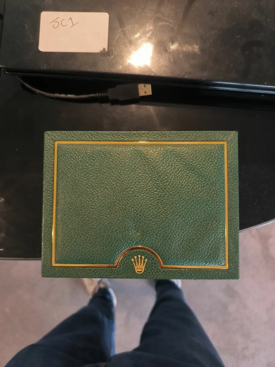 Authentic Rolex Green Leather Watch Box with Gold - Image 4