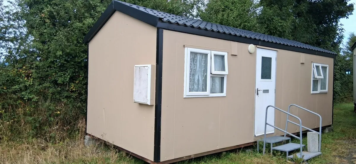 Chalet/modular home - Image 1