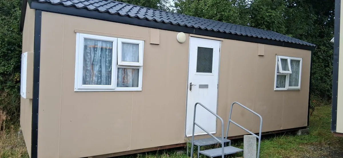 Chalet/modular home - Image 2