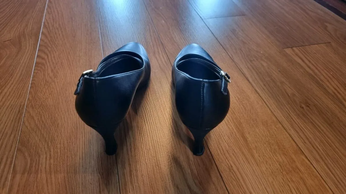 Dancing Shoes - Image 4