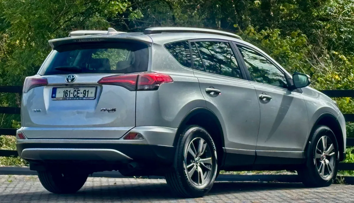 Toyota RAV4 2016 - Image 3