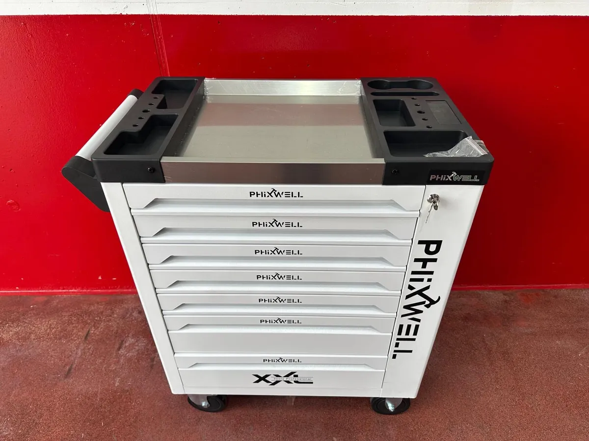 7 Drawer Tool Cabinet c/w Tools **Online Auction** - Image 1