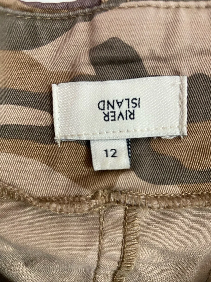 River Island short camo skirt - Image 2