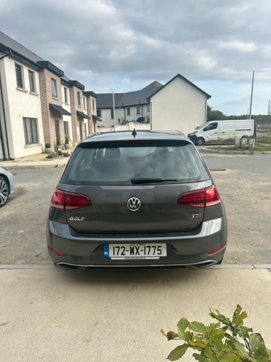 2017 Volkswagen Golf TDI - Image 3