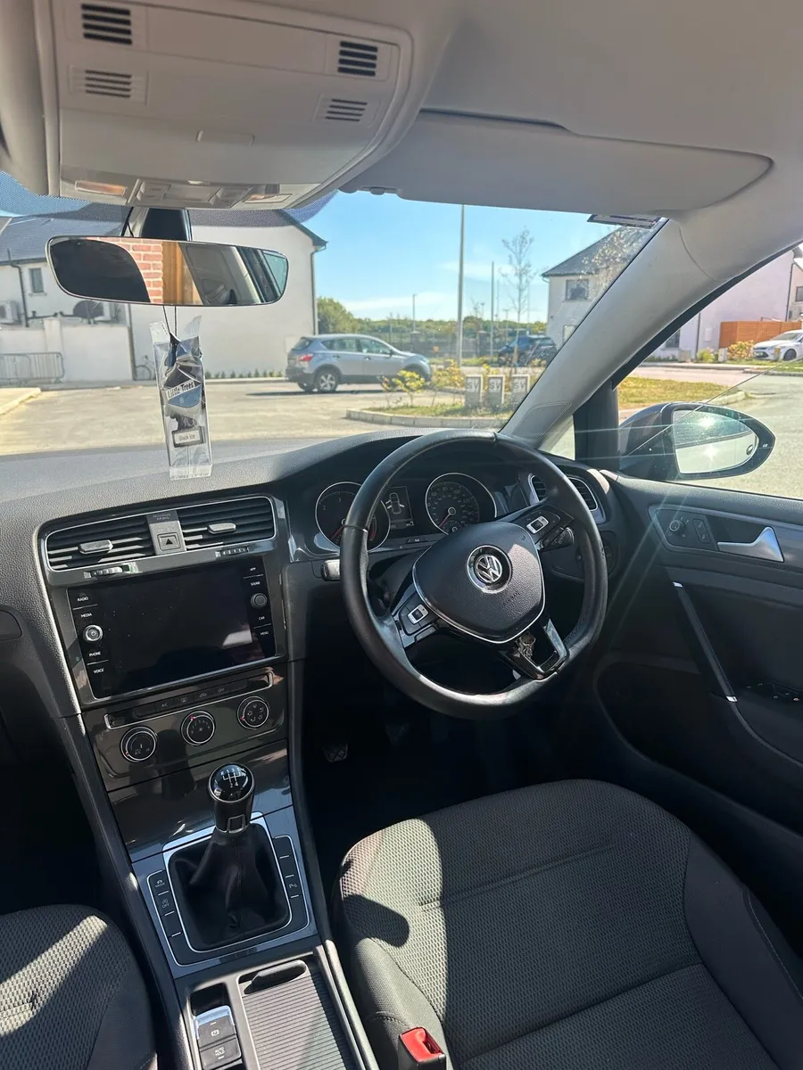 2017 Volkswagen Golf TDI - Image 4