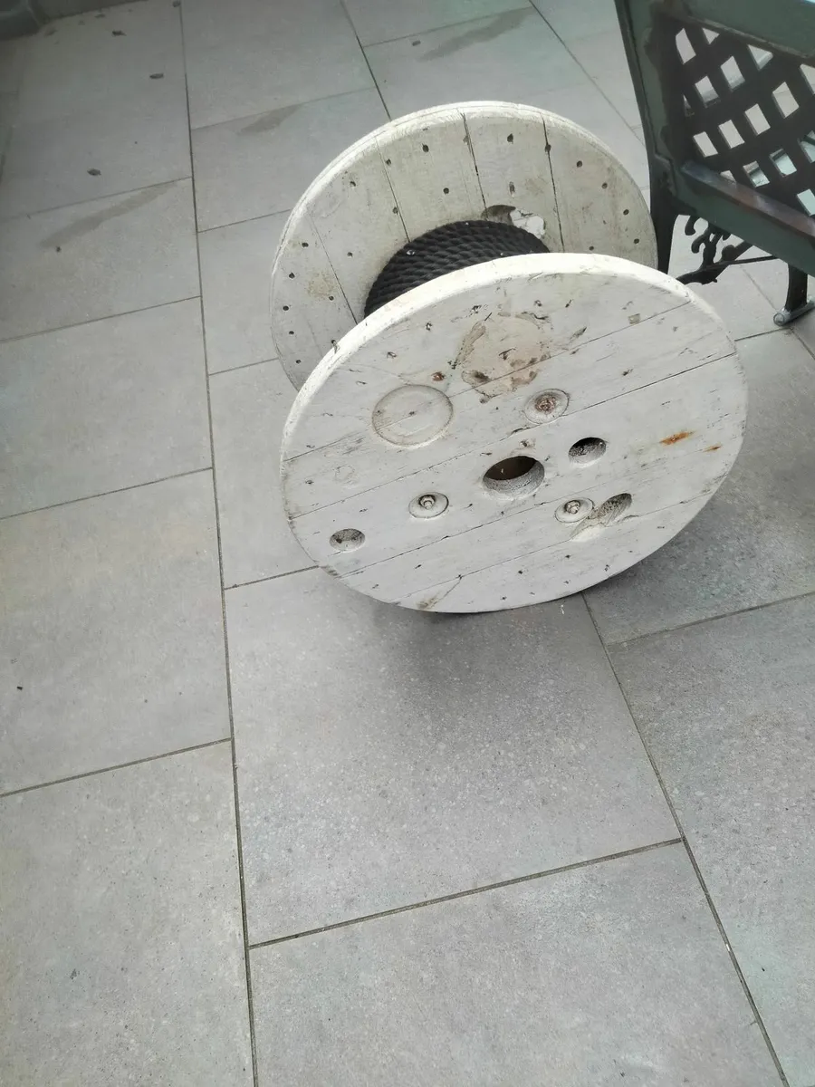 Cable reel Free - Image 2