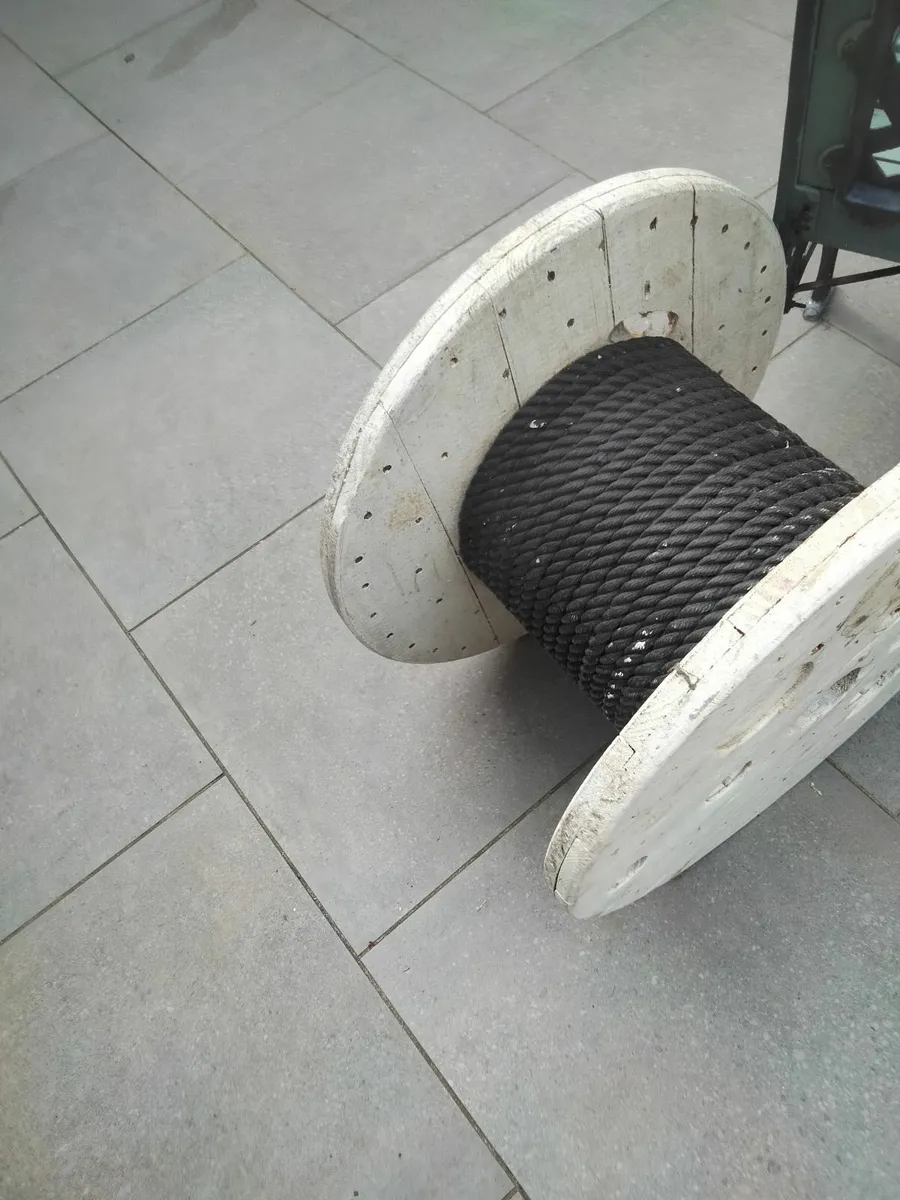 Cable reel Free - Image 3