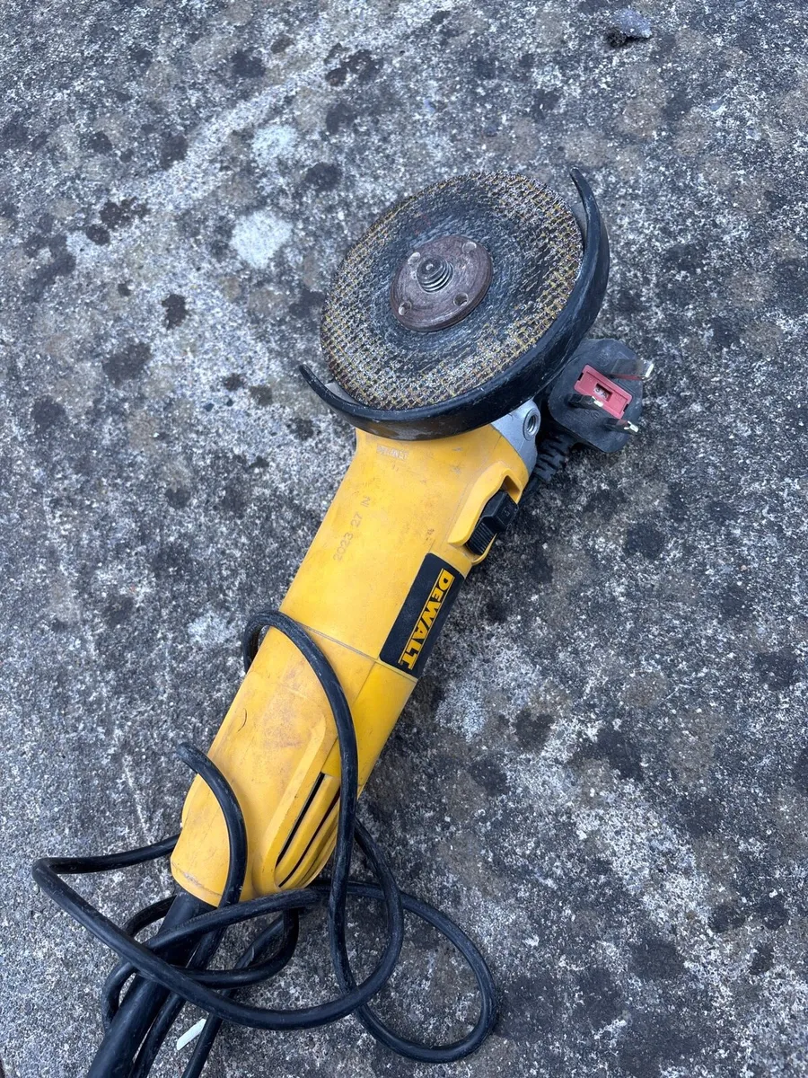 Dewalt angle grinder