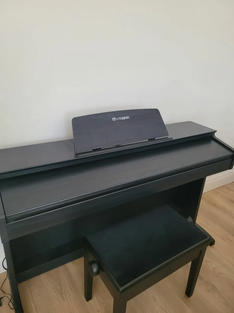 Digital Piano - Image 2