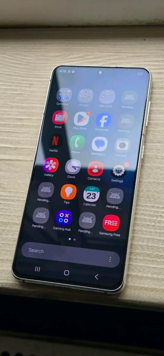 Samsung S21 - Image 1