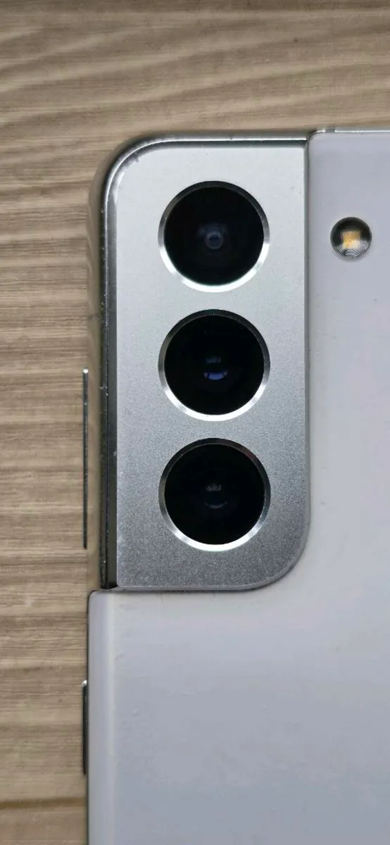 Samsung S21 - Image 4