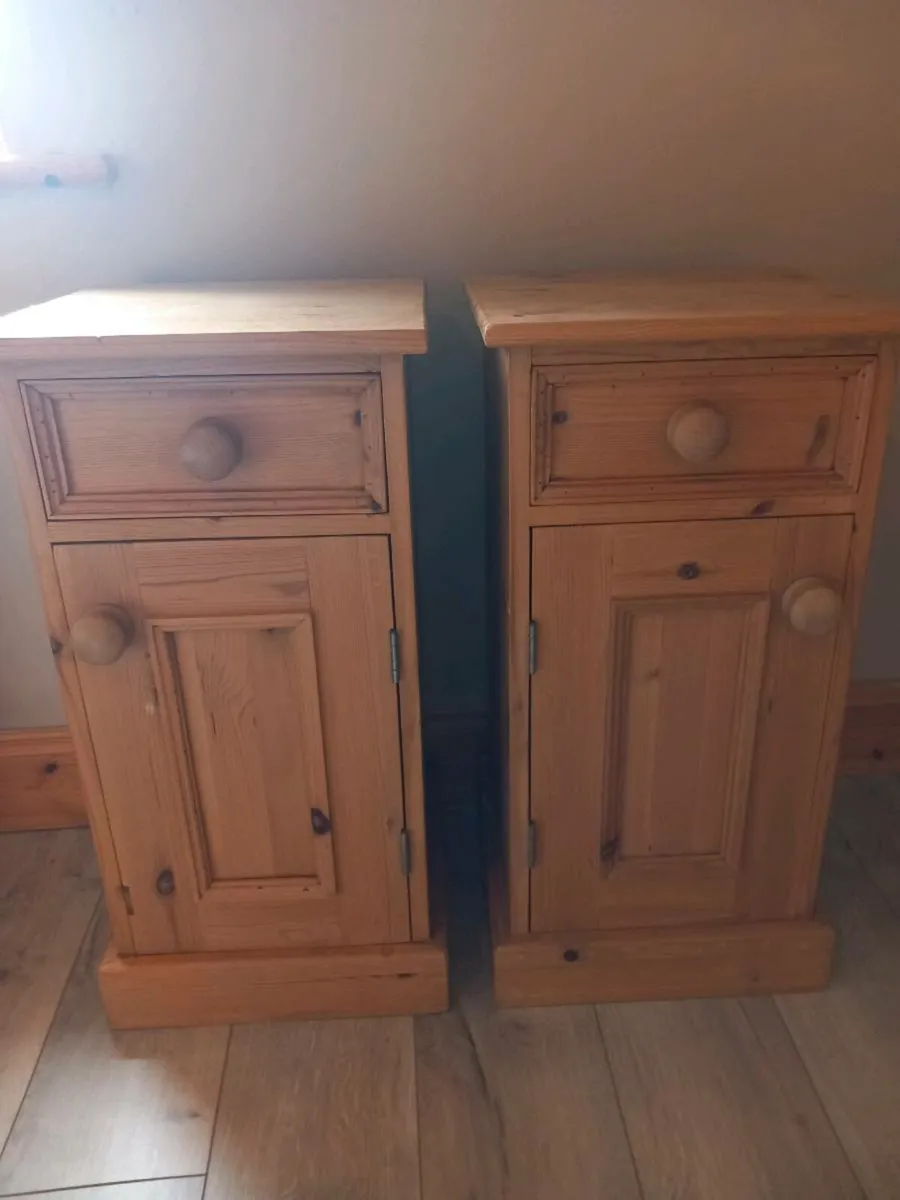 Bedside lockers and headboard - Image 1
